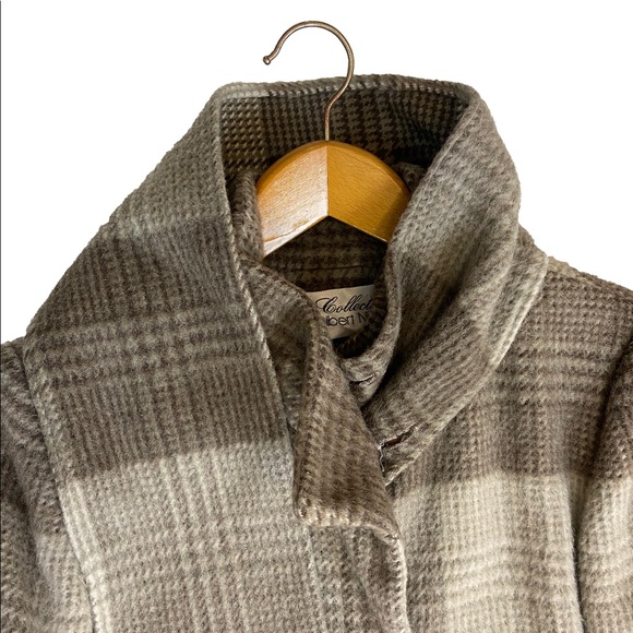 Womens' Vintage 1980's Albert Nipon Classic Brushed Woolen Coat made in the USA - Picture 5 of 9